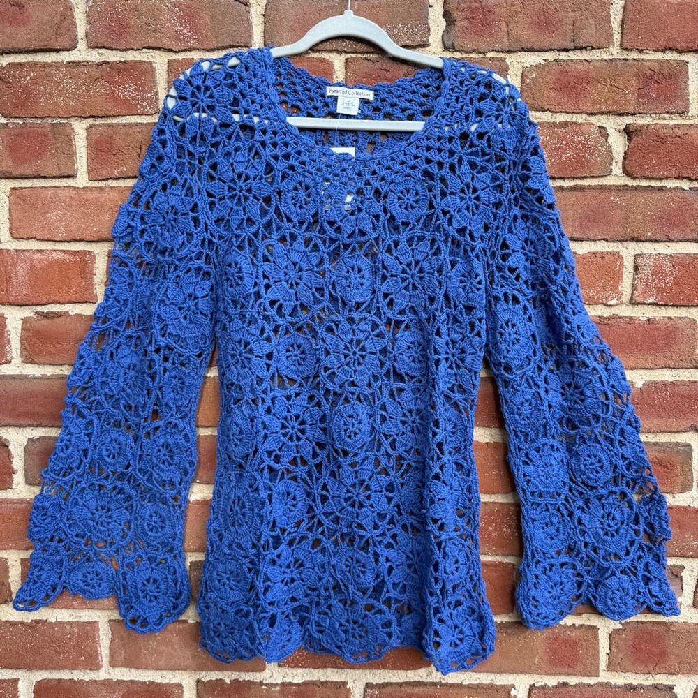 Pyramid Collection Crochet All Day Boho Tunic royal Bell Sleeve M NEW